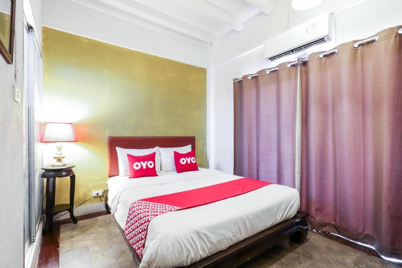 Oyo 391 Pat'S Klangviang Guesthouse 치앙마이 외부 사진