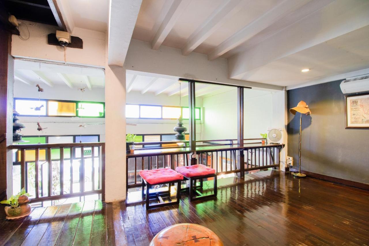 Oyo 391 Pat'S Klangviang Guesthouse 치앙마이 외부 사진