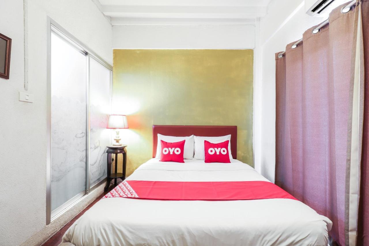 Oyo 391 Pat'S Klangviang Guesthouse 치앙마이 외부 사진