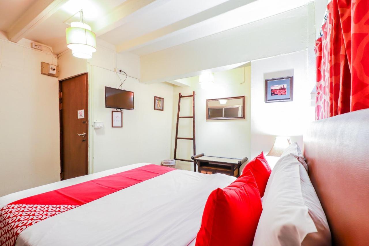 Oyo 391 Pat'S Klangviang Guesthouse 치앙마이 외부 사진